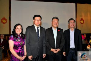 自由党当谷北选区支部为谭耕前国会议员和义工举行答谢午餐会