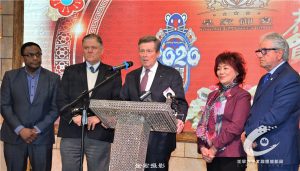 岂能因疫情歧视华人?多伦多市长庄德利出席【团结晚宴】
