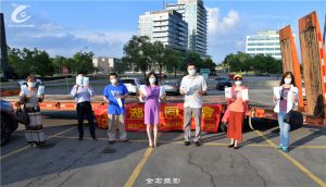 湖南侨联爱心口罩送到多伦多湖南乡亲手中