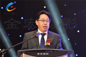 激流勇进退——安省地产一哥孙志峰决然弃商从政