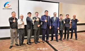 拳台上用拳头说话!拳王张君龙10月15日北美再披战袍