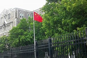 中国驻加使馆就少数媒体和政客炒作所谓中方干预加大选答记者问