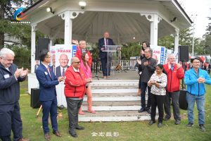 薛家平市长举办答谢聚会.万锦市“新内阁“成员亮相