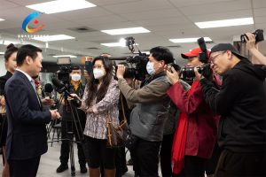 程洪波副总领事与加拿大多元文化媒体联盟各族裔媒体记者会面