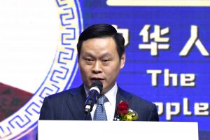 程洪波副总领事在加拿大多元文化媒体联盟颁奖晚会上发表讲话
