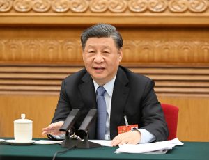 开局之年两会首次到团组，习近平为何强调政绩观？