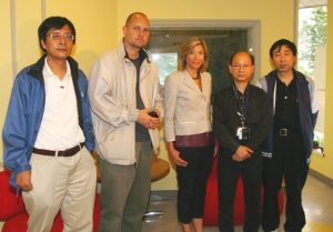 多伦多华裔媒体工作者协会组织记者2008年赴四川地震灾区 采访队15周年再重聚