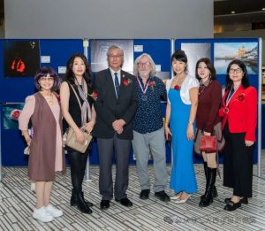 《 锦瑟无边,光影礼赞 》 摄影展在多伦多市政厅隆重启幕