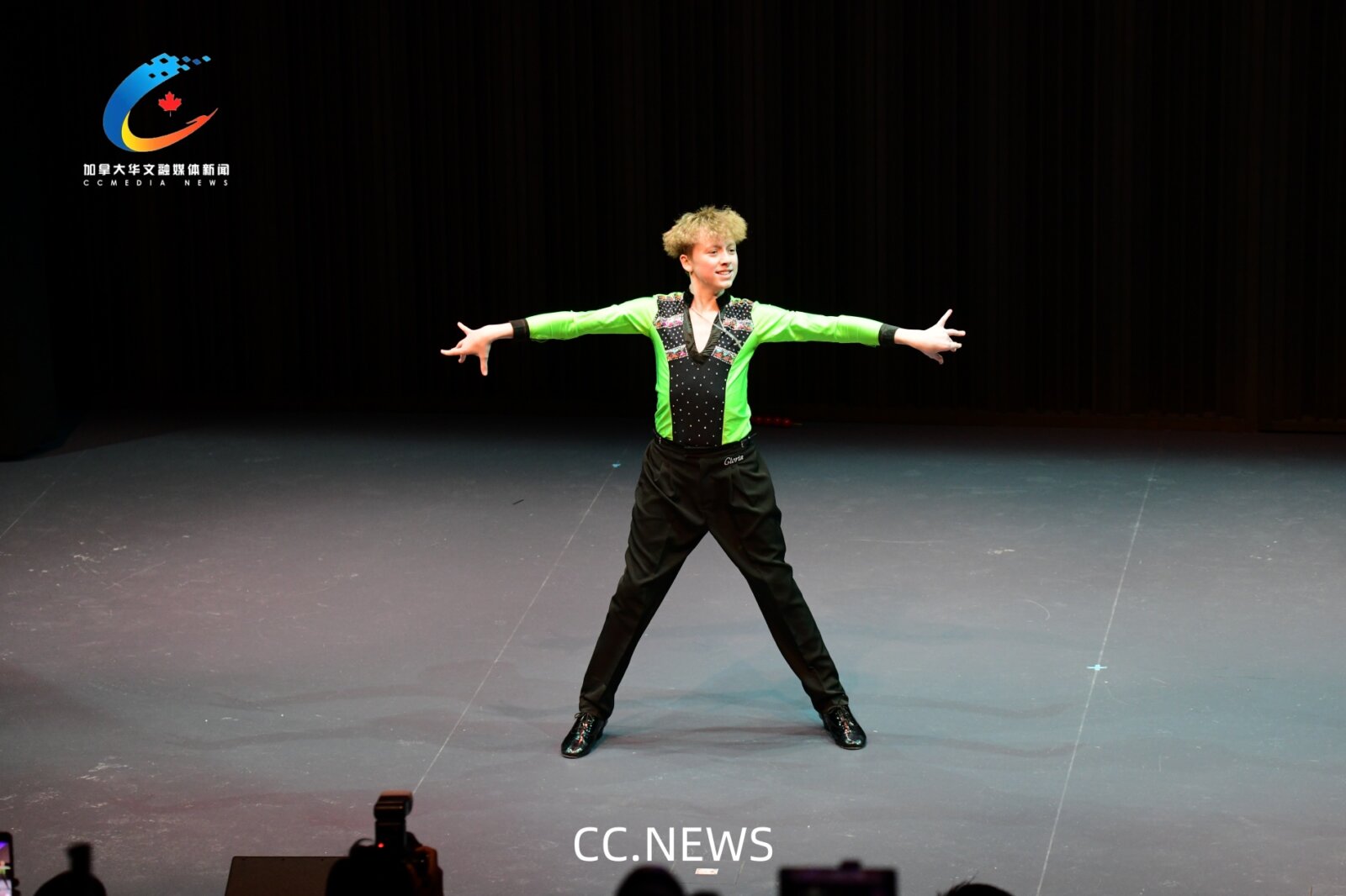 Andrew Li拉丁表演