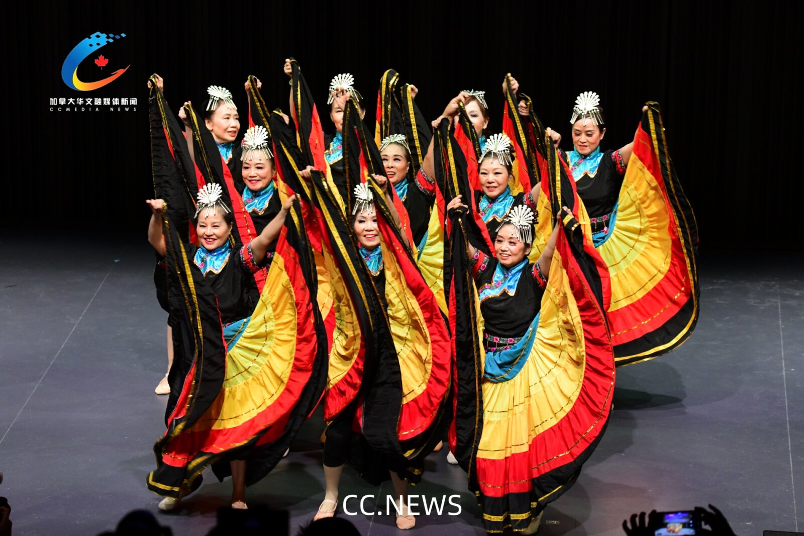 《阿杰鲁》舞者风采