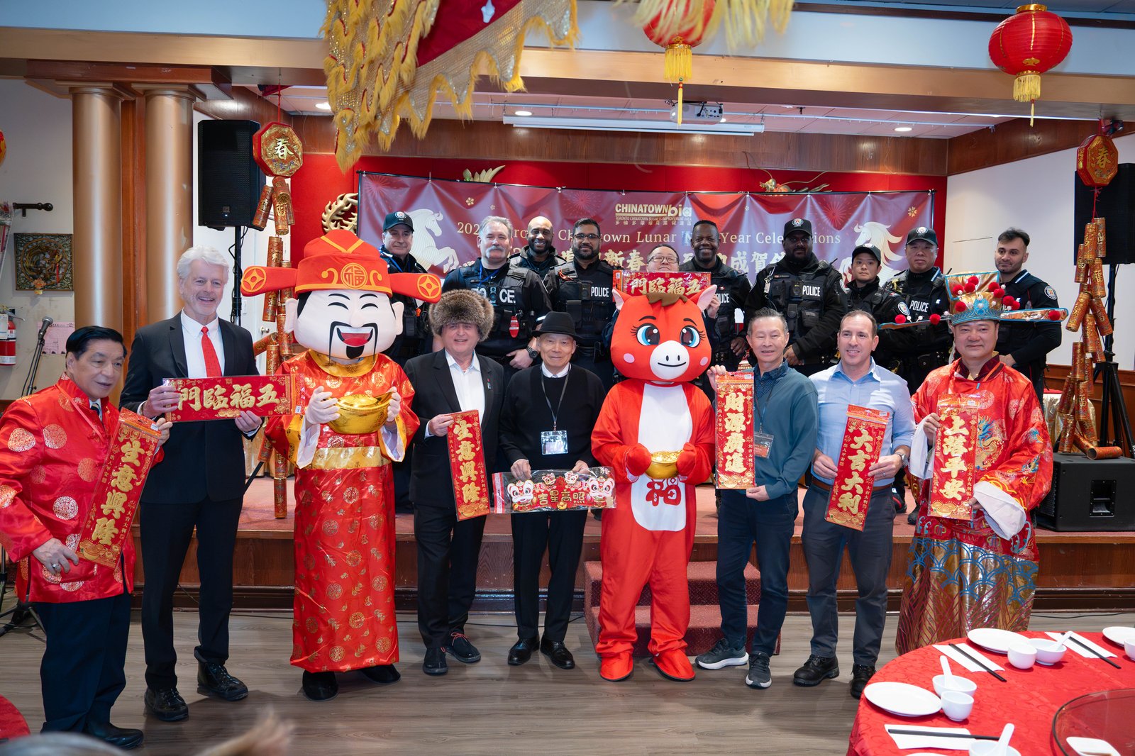 金马踏春归，百年华埠焕新颜 ——2026 多伦多华埠新春庆典全攻略