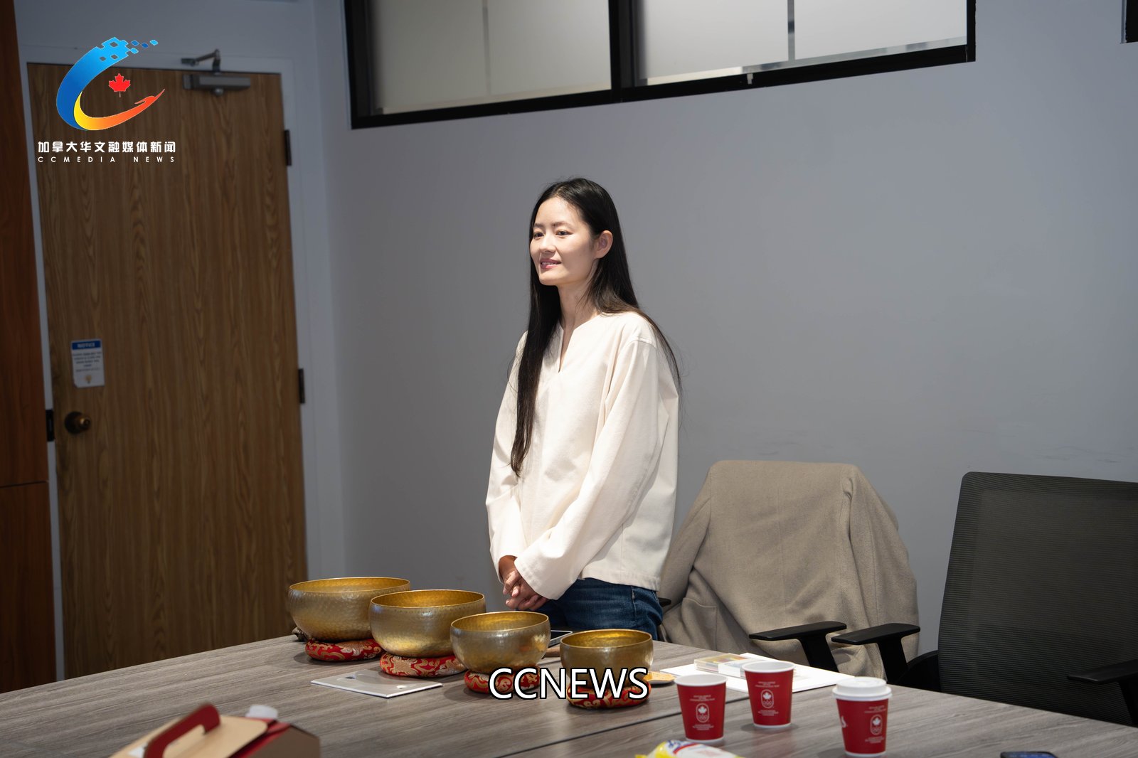 与会人士就艺术、心理支持与社区服务进行讨论。