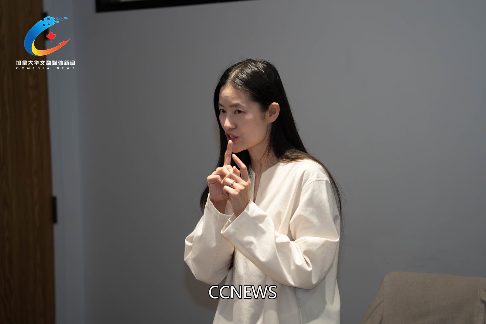 媒体见面会现场交流气氛温暖。