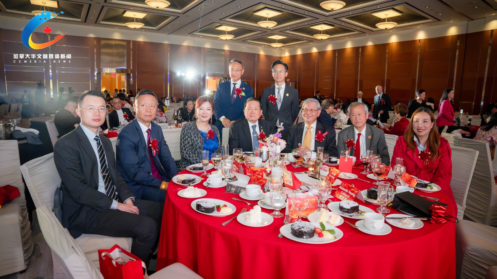 庆典晚宴主宾与政要齐聚一堂
