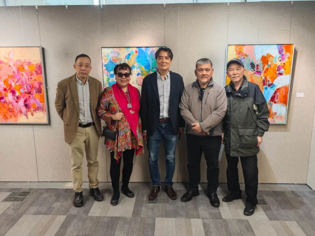 《神漾自在》吕建国个人画展多伦多现场(22)