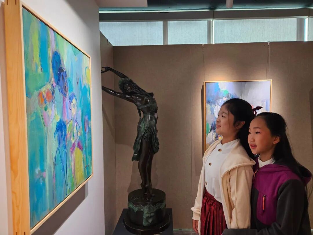 《神漾自在》吕建国个人画展多伦多现场(38)